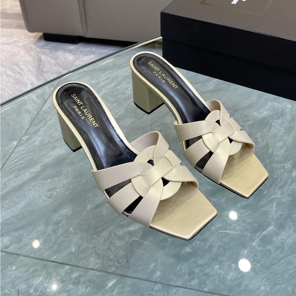 Saint Laurent white women's shoes - Picture 1 of 4